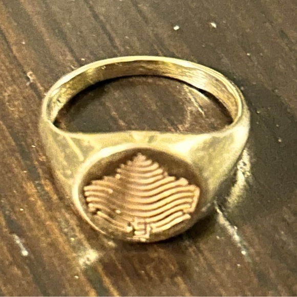 **RARE** 10k Vintage London Life Co. Anniversary Ring - Picture 3 of 8